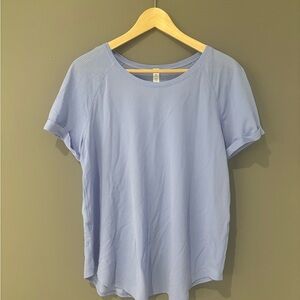 Lululemon Open Up Tie Back T Shirt
Hydrangea Blue
Size 10